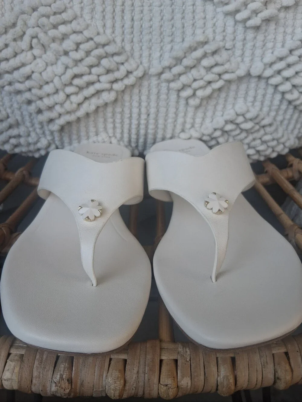 Kate Spade new york Women's Spade Flower Kitten Leather Heel Sandals Size 71/2